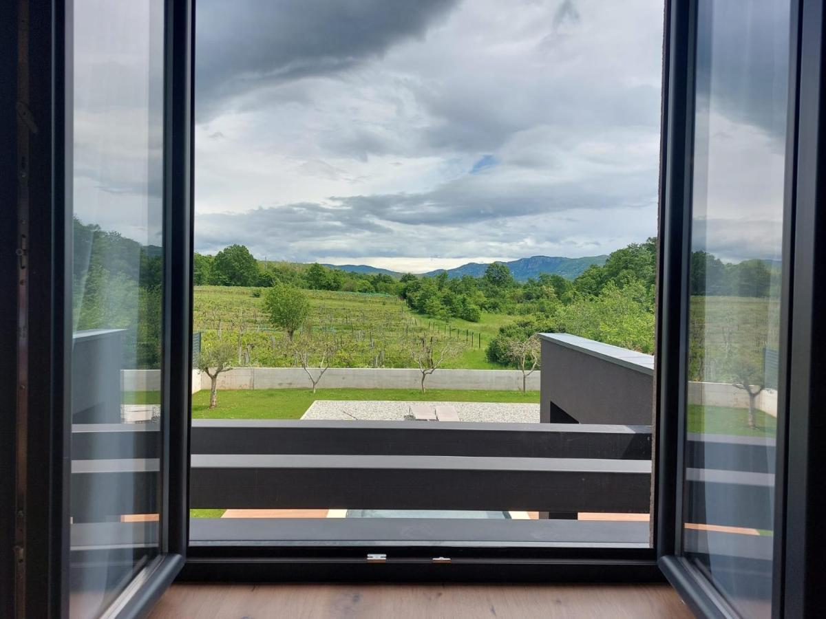 Villa Zara Santalezi Екстериор снимка