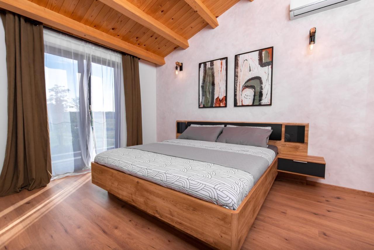 Villa Zara Santalezi Екстериор снимка